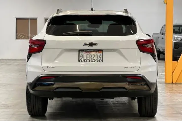 $22987 : Chevrolet Trax 2024 ACTIV 4d image 5