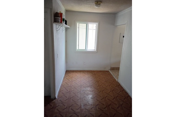 $750 : Se Renta Apartament/Estudio image 5
