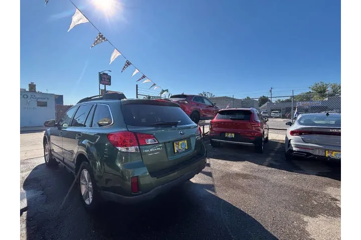 2014 Outback 2.5i Limited image 6