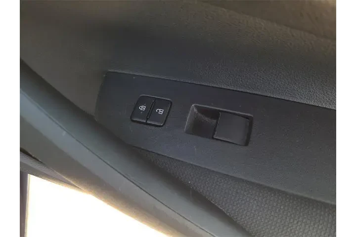 $19062 : Toyota Corolla 2024 LE 4dr S image 9