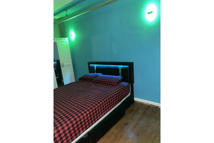 $1100 : Rento cuarto image 5