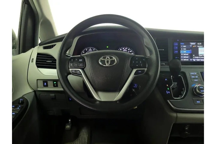 $21998 : Toyota Sienna 2017 LE 7-Pass image 10