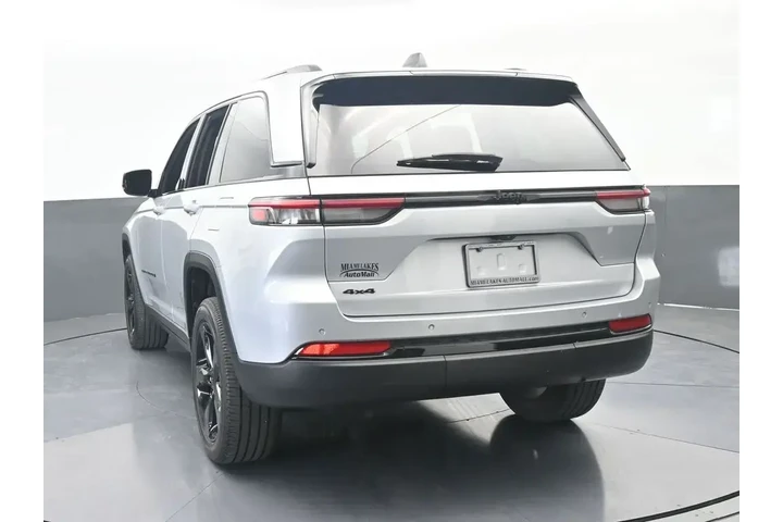 $30000 : Jeep Grand Cherokee 2023 4x4 image 8