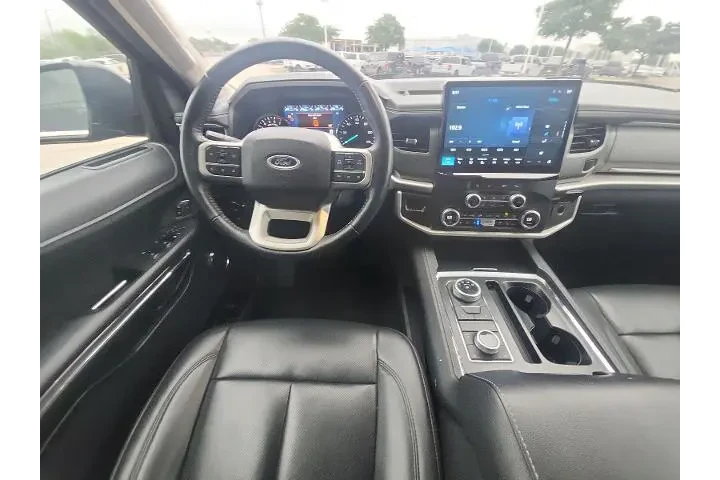 $39998 : Ford Expedition 2024 4x4 XLT image 10