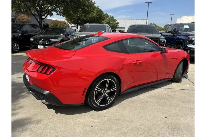 $30988 : Ford Mustang 2024 EcoBoost P image 5
