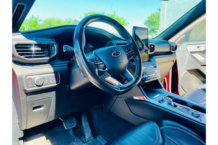$26995 : 2020 Explorer ST AWD image 7