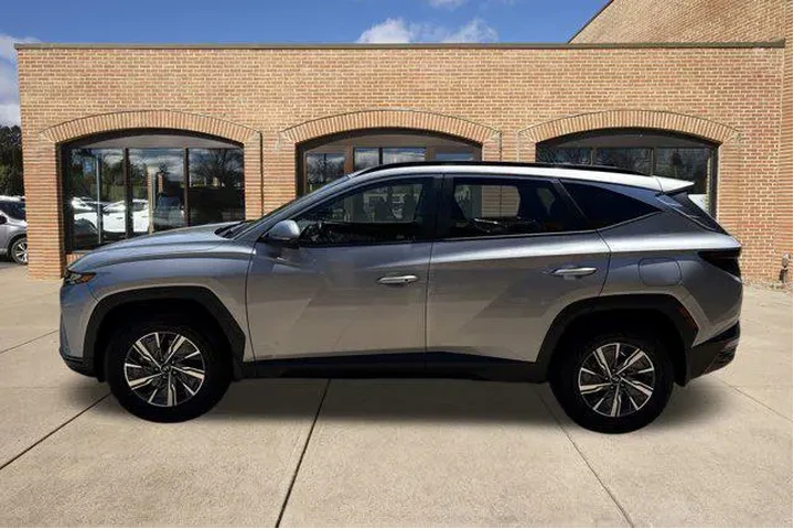 $23250 : Hyundai TUCSON Hybrid 2022 A image 7