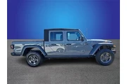 $30331 : Jeep Gladiator 2022 4x4 Rubi thumbnail
