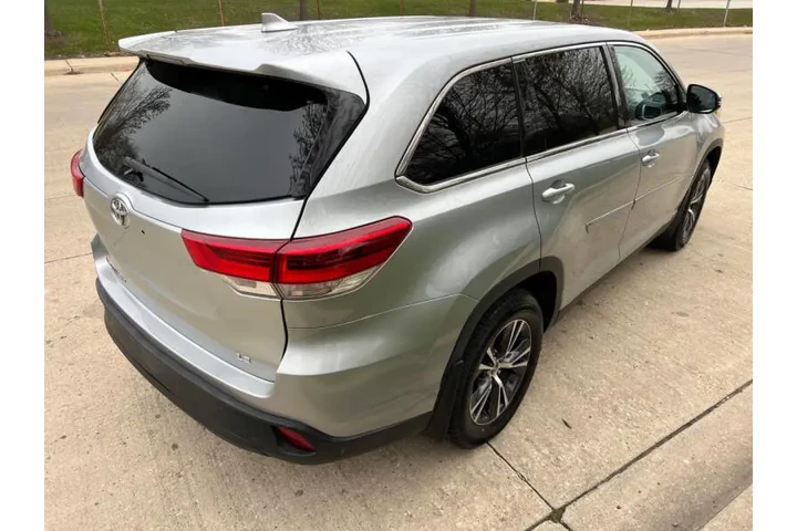 $20997 : 2019 Highlander LE image 7