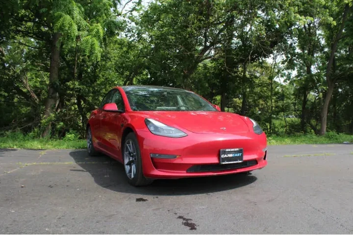 2022 Model 3 image 2