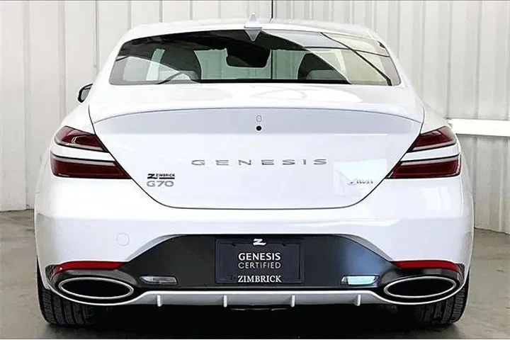 $35990 : Genesis G70 2025 2.5T Standa image 4