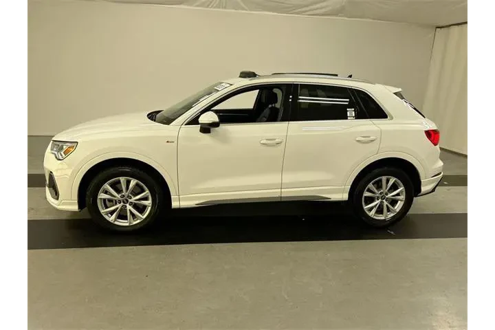 $31690 : Audi Q3 2024 AWD quattro S l image 7