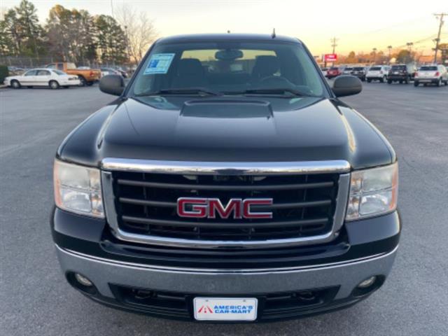 2008 GMC Sierra 1500 image 2