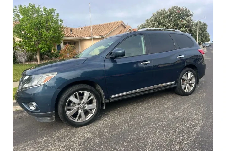 $7900 : 2013 Pathfinder Platinum image 6