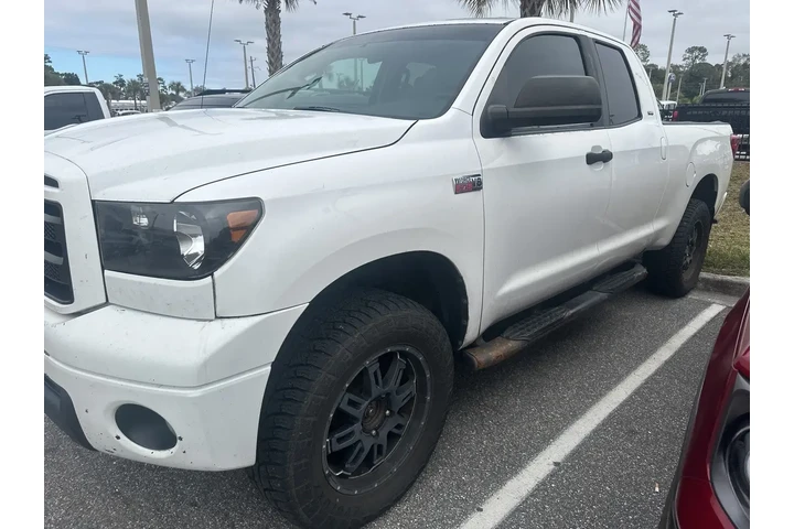 $16000 : Toyota Tundra 2013 4x4 Grade image 1