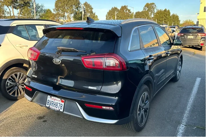$13990 : Kia Niro 2018 LX 4dr Crossov image 5