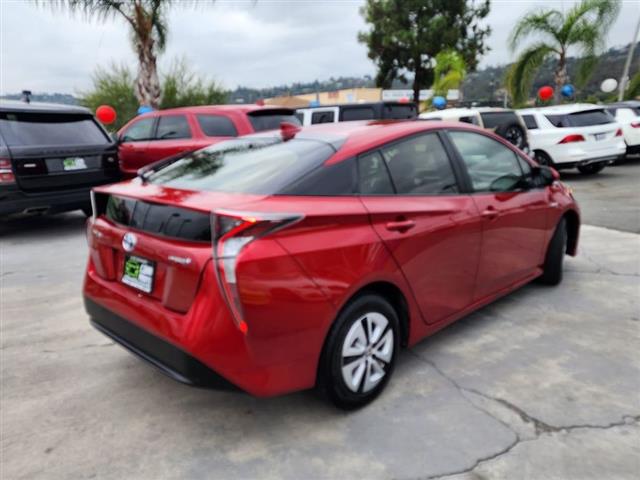 $19695 : 2017 Prius image 9