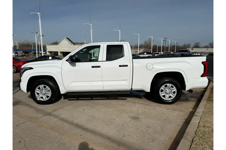 $39990 : Toyota Tundra 2026 4x2 SR 4d image 4