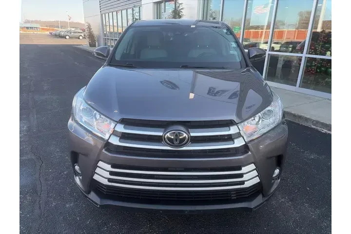 $20990 : Toyota Highlander 2019 LE 4d image 3