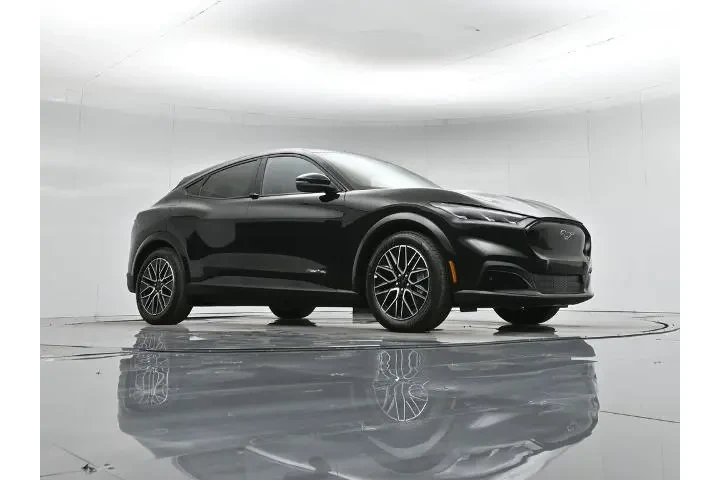 $38300 : Ford Mustang Mach-E 2025 AWD image 4