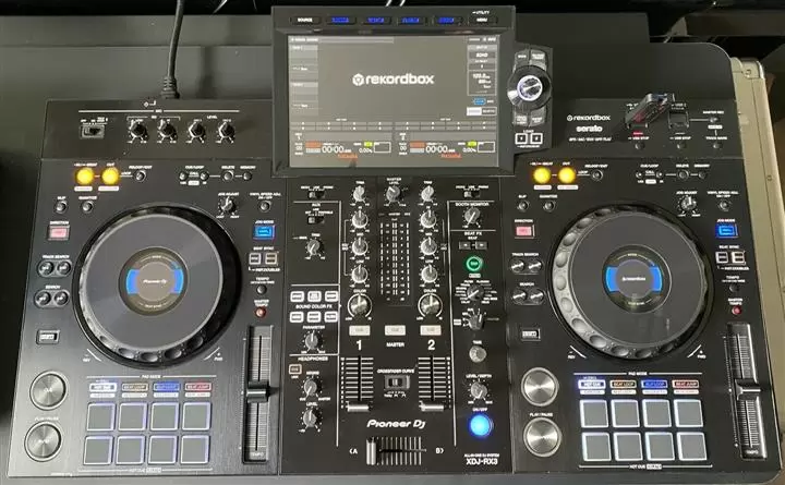 Pioneer DJ XDJ-RX3, XDJ XZ image 2