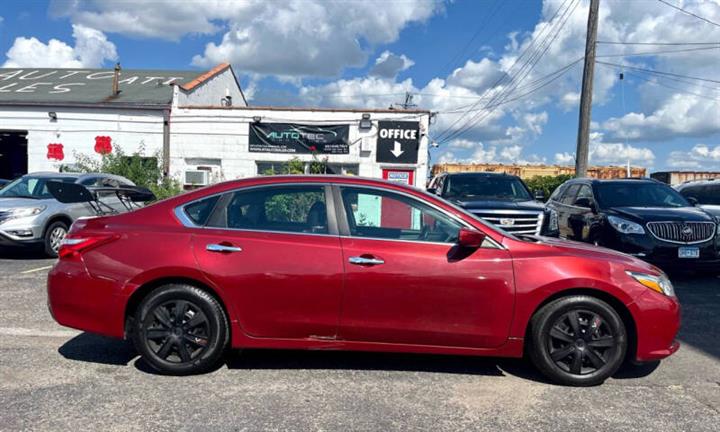 $8995 : 2016 Altima 2.5 S image 5