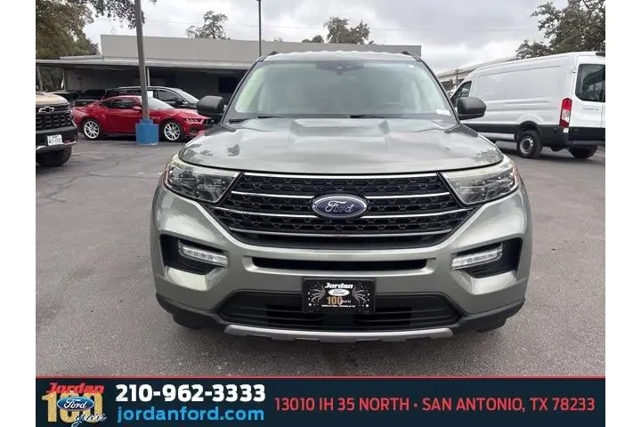 $17635 : Ford Explorer 2020 XLT 4dr S image 2