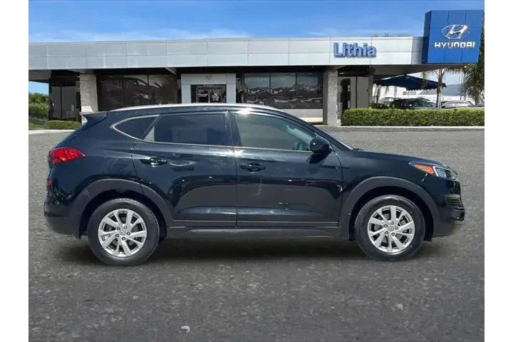 $15999 : Hyundai TUCSON 2021 Value 4d image 9
