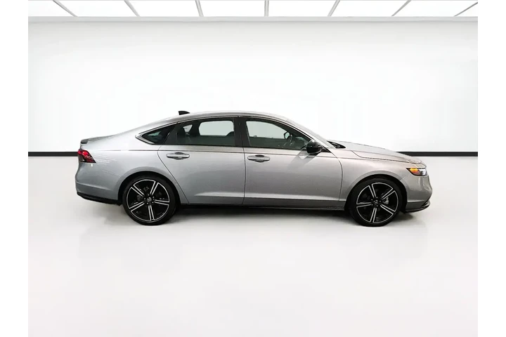 $22900 : Honda Accord Hybrid 2023 Spo image 6