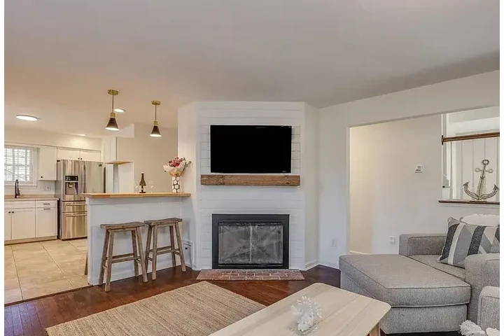 $3853 : HOUSE FOR RENT IN VIRGINIA B image 2