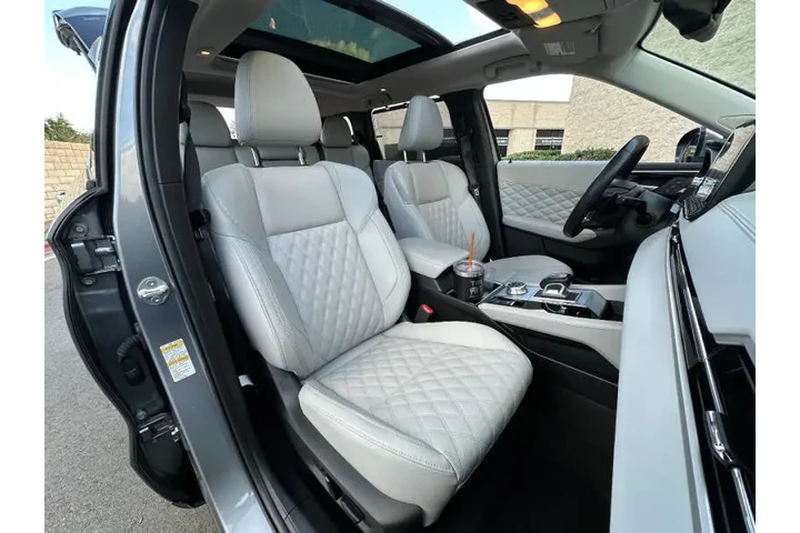 $32499 : 2023 Outlander PHEV SEL image 10