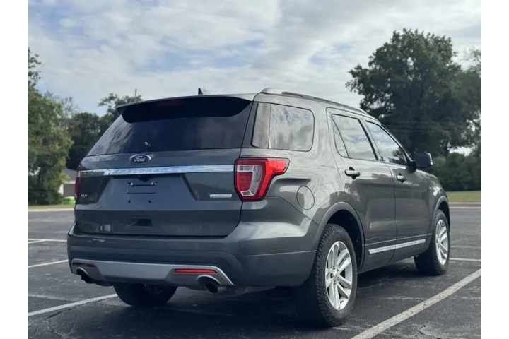 $7999 : 2016 Explorer XLT image 7