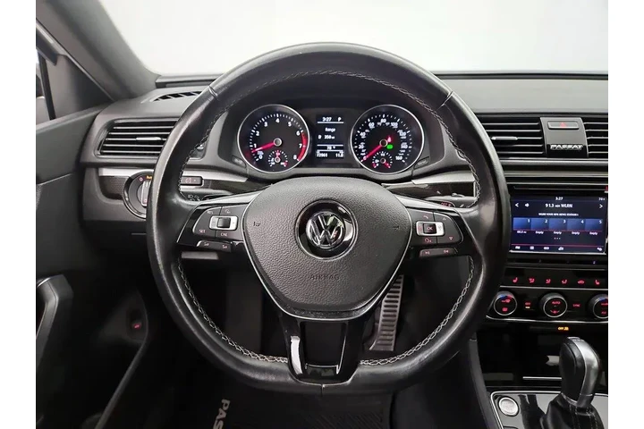 $15998 : Volkswagen Passat 2018 V6 GT image 10
