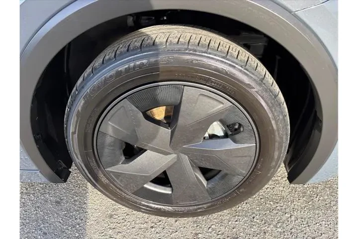 $27498 : Toyota Prius 2023 LE 4dr Hat image 8