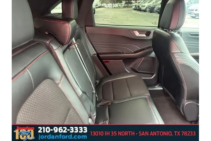 $25640 : Ford Escape 2025 ST-Line 4dr image 10