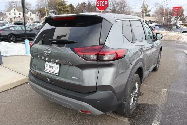 $20366 : Nissan Rogue 2023 AWD S 4dr image 5