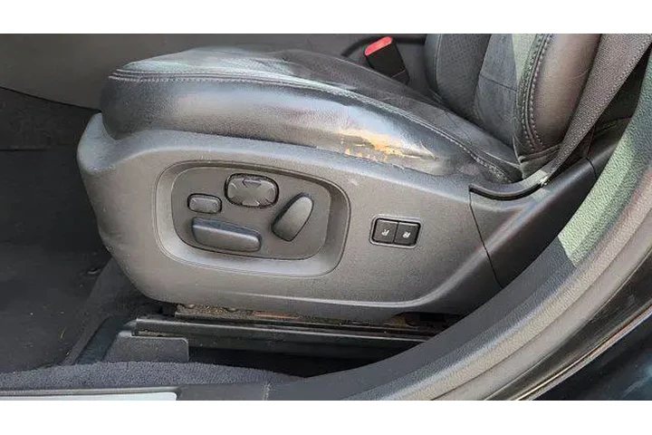 $8970 : Ford Taurus 2011 AWD SHO 4dr image 8