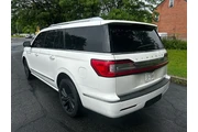 $49500 : 2020 Navigator L Reserve 4WD thumbnail