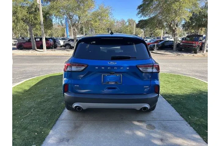 $17891 : Ford Escape Hybrid 2020 SE S image 6