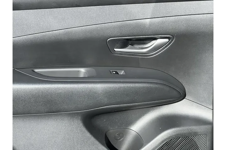 $33409 : Hyundai TUCSON Hybrid 2025 A image 9