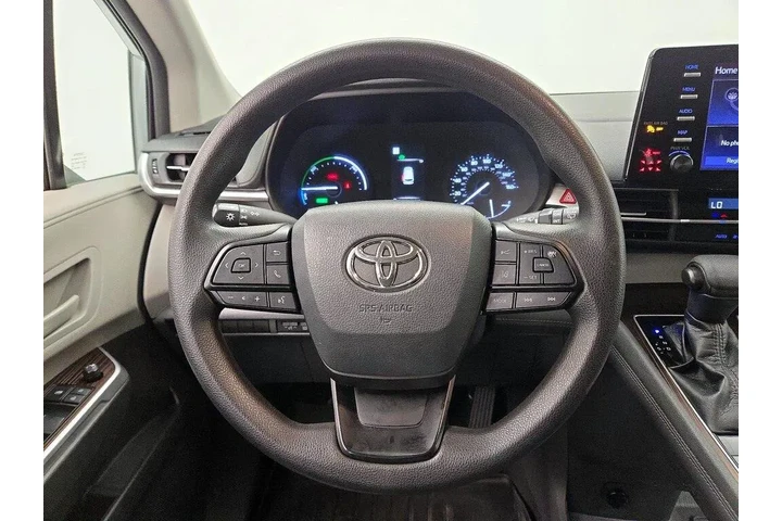 $32998 : Toyota Sienna 2022 LE 8-Pass image 10