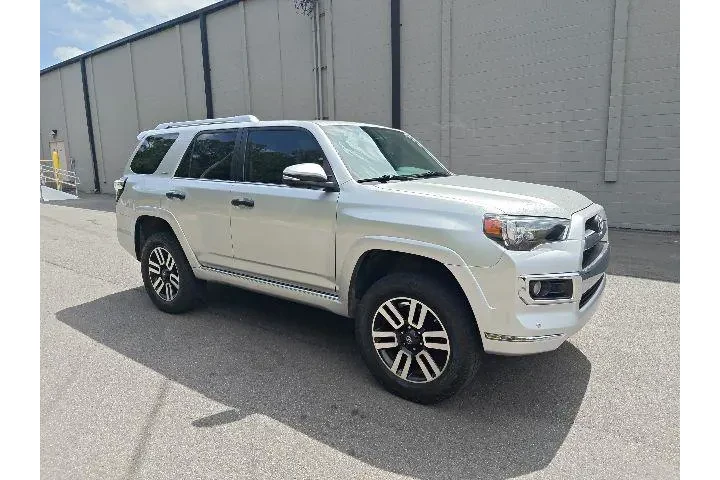 $16990 : Toyota 4Runner 2014 4x2 Limi image 1