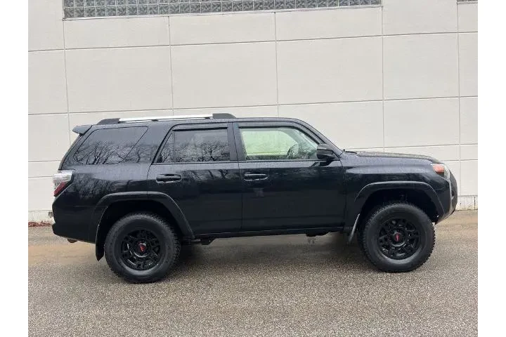 $25890 : Toyota 4Runner 2018 AWD Limi image 3