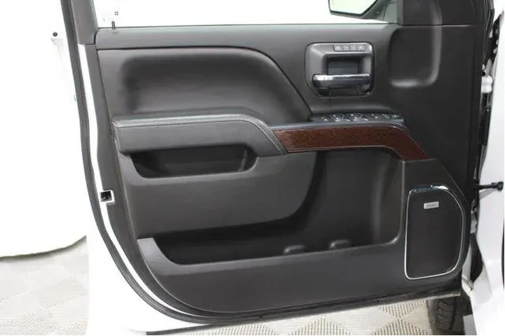 $39982 : GMC Sierra 1500 2018 4x4 SLT image 6