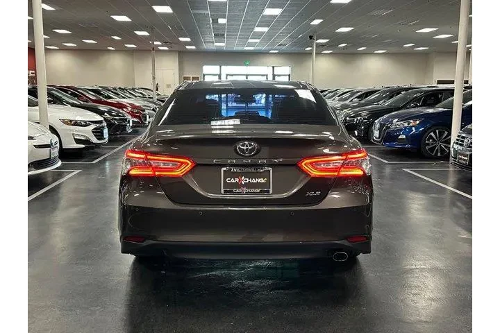 $19905 : Toyota Camry 2018 LE 4dr Sed image 10