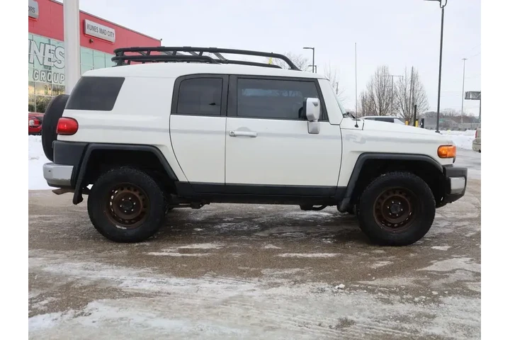 $11990 : Toyota FJ Cruiser 2010 4x4 4 image 9