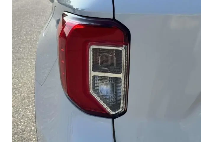 $29936 : Ford Explorer 2022 AWD XLT 4 image 7