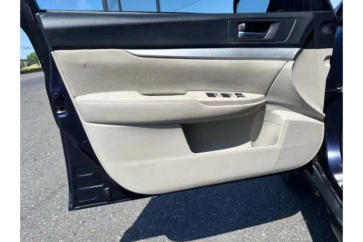 $8670 : 2012 Outback 2.5i Premium image 10