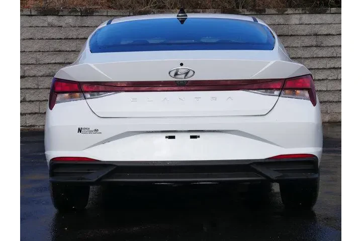 $18597 : Hyundai ELANTRA 2023 SEL 4dr image 5
