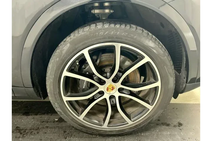 $37990 : Porsche Cayenne 2021 AWD 4dr image 8